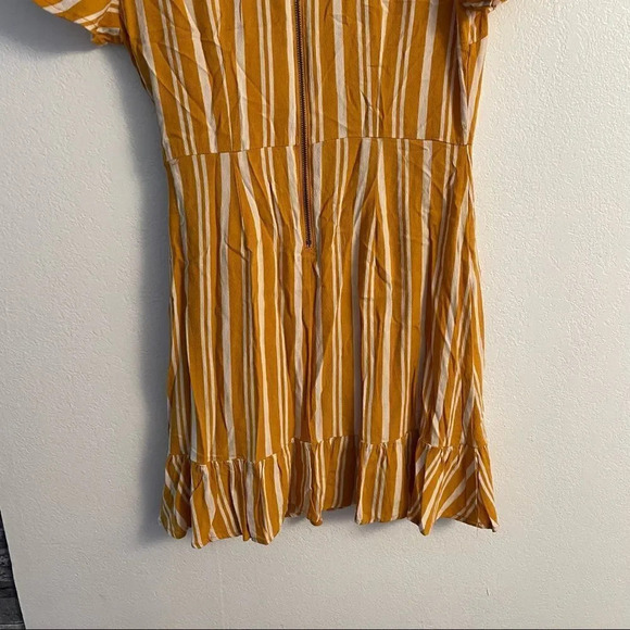 Summer yellow stripped dress - Picture 11 of 13